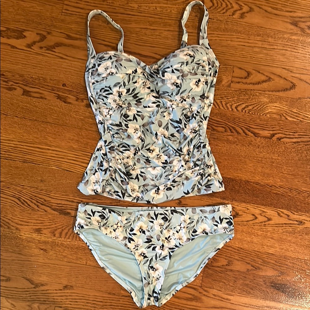 NIPTUCK Floral Light Blue Tankini Top and Bikini Bottom Set